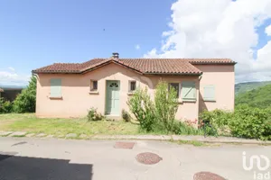 Maison à SAINT-VICTOR-ET-MELVIEU (12400)