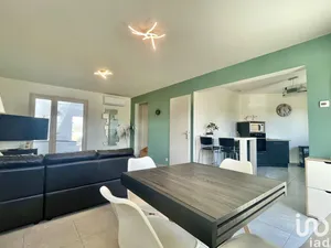 Townhouse in ROCHESERVIÈRE (85620)