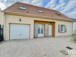 Traditional house at SAVIGNIES (60650)