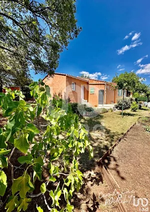 Traditional house in LE CANNET-DES-MAURES (83340)