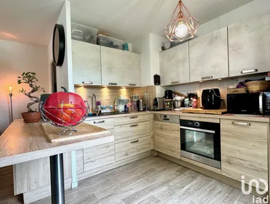 Apartment at SAINT-DENIS (93200)