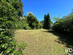 Land at PONT-SAINT-ESPRIT (30130)