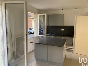Appartement à TOULON (83000)