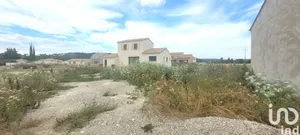 Land at PIOLENC (84420)
