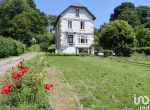 Maison à YDES (15210)