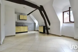Immeuble à JOIGNY (89300)