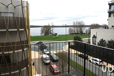 Appartement à BORDEAUX (33300)