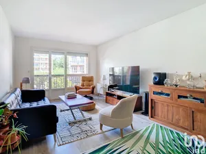 Appartement à MAUREPAS (78310)