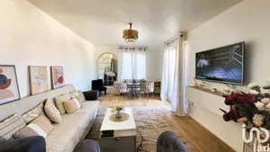 Duplex at NOISY-LE-SEC (93130)