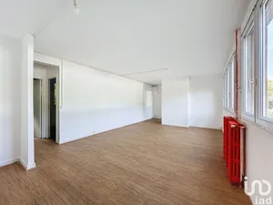 Apartment at MAISONS-ALFORT (94700)