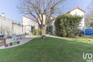 House at LES LILAS (93260)