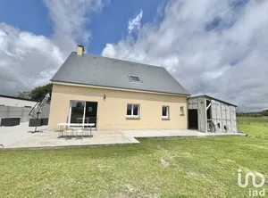 House at PIROU (50770)