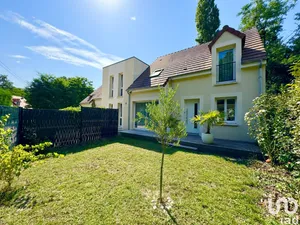 House at SANDILLON (45640)