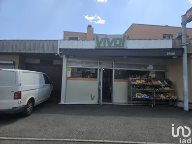 Murs commerciaux  à RIOM (63200)