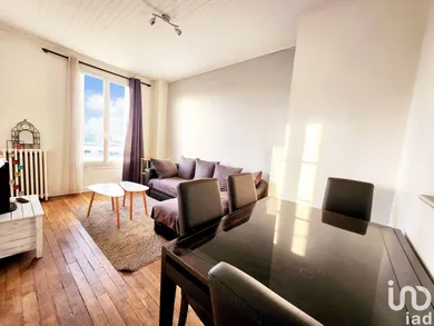 Apartment in CONFLANS-SAINTE-HONORINE (78700)