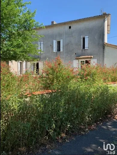 House at LA MAGDELEINE (16240)