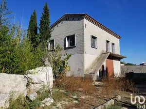 Maison à MOLLÉGÈS (13940)