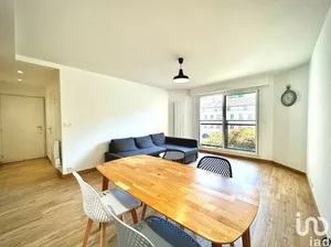 Appartement à CHAVILLE (92370)