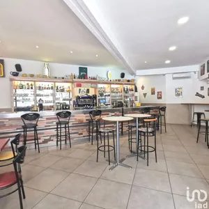 Bar-brasserie à NÎMES (30900)