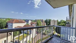 Apartment at LE CHESNAY (78150)