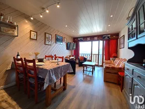 Appartement à AURIS (38142)
