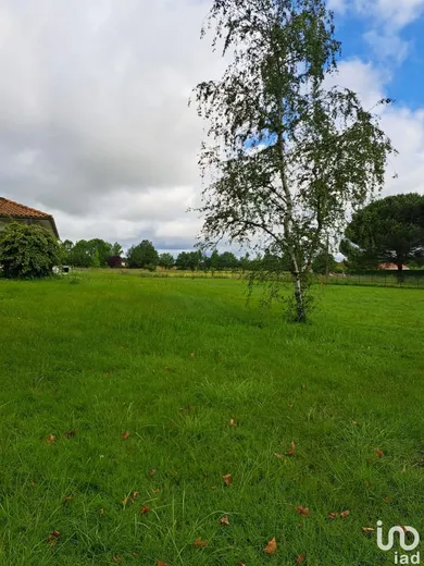 Terrain à LACOURT-SAINT-PIERRE (82290)