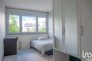 Appartement à RIS-ORANGIS (91130)
