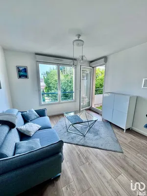 Apartment in ÉPINAY-SUR-SEINE (93800)