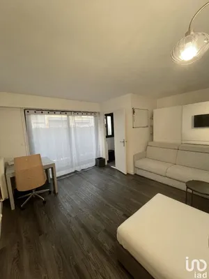 Apartment in MONTREUIL (93100)