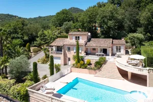 Maison à LES ADRETS-DE-L'ESTÉREL (83600)