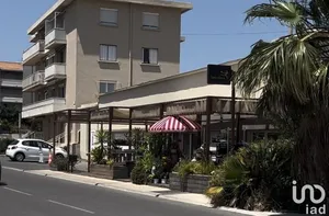 Boutique/Local commercial à CARQUEIRANNE (83320)
