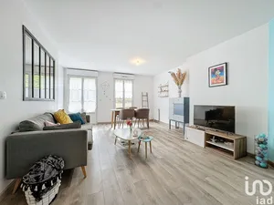 Apartment at ÉPERNON (28230)
