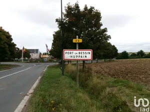 Land at PORT-EN-BESSIN-HUPPAIN (14520)
