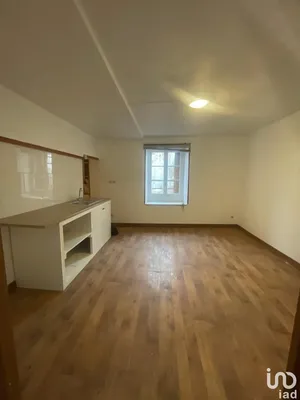 Apartment in COURPALAY (77540)