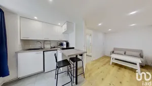 Apartment in PARIS (75010)