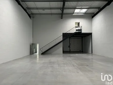 Local d’activité à LA TOUR-DE-SALVAGNY (69890)