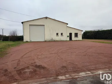Parking à LOUDUN (86200) — 8/9