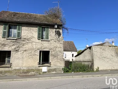 House at VARREDDES (77910)