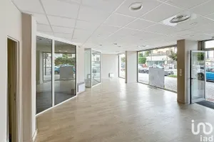 Commercial at RAMONVILLE-SAINT-AGNE (31520)