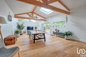 Maison à Saint-Jean-les-Deux-Jumeaux (77660)