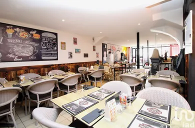 Restaurant at VEUZAIN-SUR-LOIRE (41150)