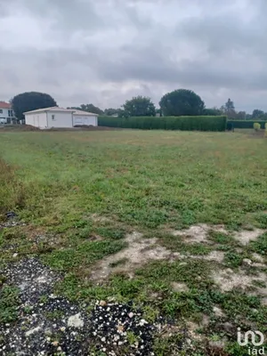 Terrain à JONZAC (17500)