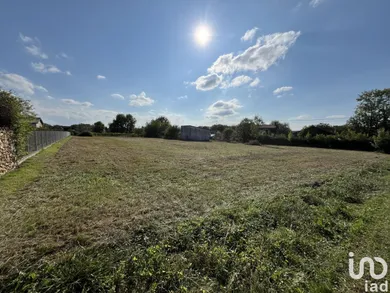 Terrain à NIEUIL (16270)