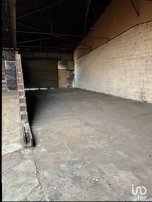 Commercial walls at CALAIS (62100)