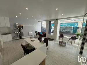 Commercial in RAMBOUILLET (78120)