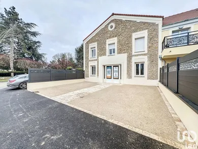 Boutique/Local commercial à GRISY-SUISNES (77166)