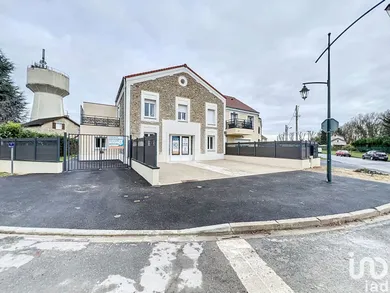 Commercial in GRISY-SUISNES (77166)