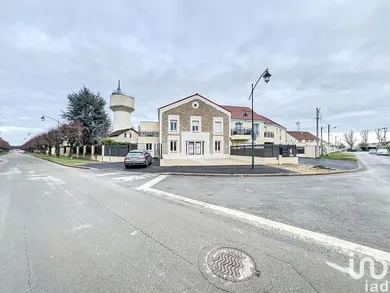 Commercial in GRISY-SUISNES (77166)