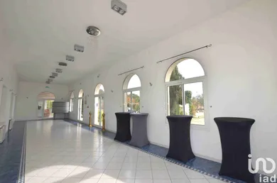 Murs commerciaux à GARONS (30128)