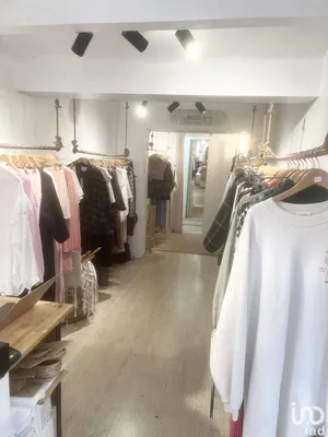 Commercial at SANARY-SUR-MER (83110)